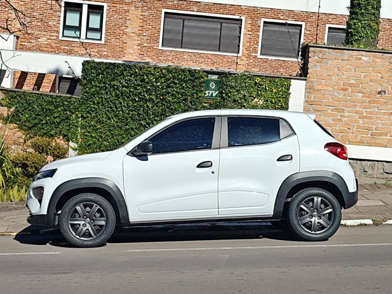 KWID 1.0 12V SCE FLEX ZEN MANUAL - 2023 - FARROUPILHA