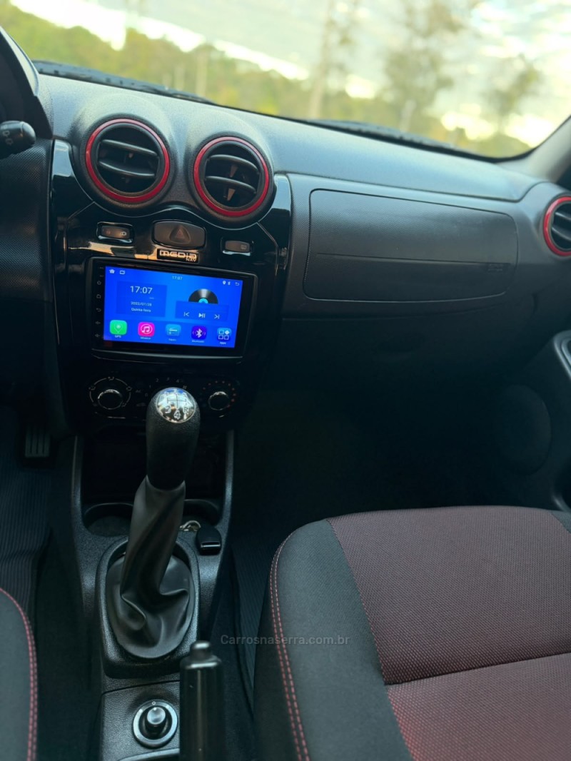 SANDERO 1.6 STEPWAY 8V FLEX 4P MANUAL - 2014 - ARROIO DO MEIO