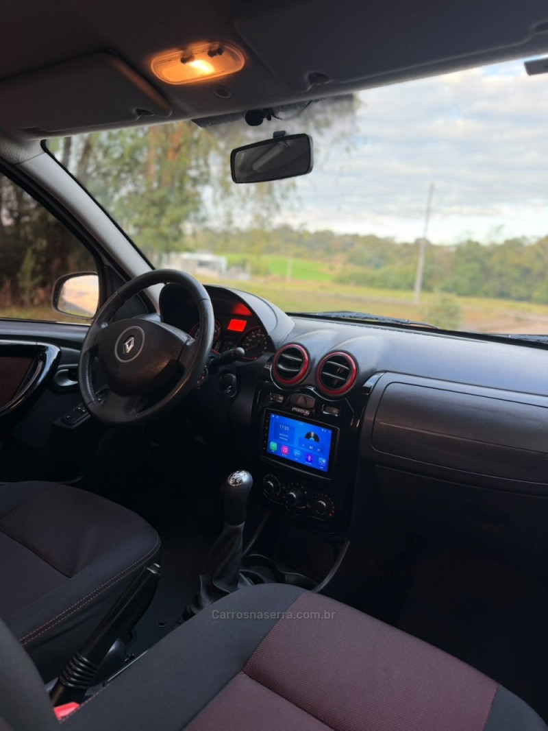 SANDERO 1.6 STEPWAY 8V FLEX 4P MANUAL - 2014 - ARROIO DO MEIO