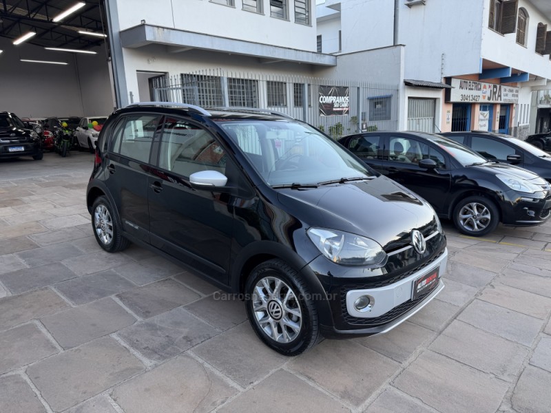 UP 1.0 TSI CROSS 12V FLEX 4P MANUAL - 2015 - CAXIAS DO SUL