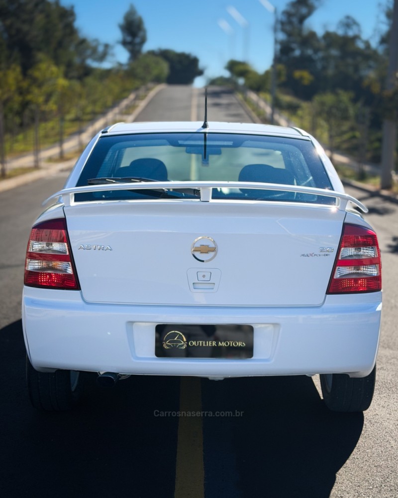 ASTRA 2.0 MPFI 8V FLEX 4P MANUAL - 2009 - NOVO HAMBURGO