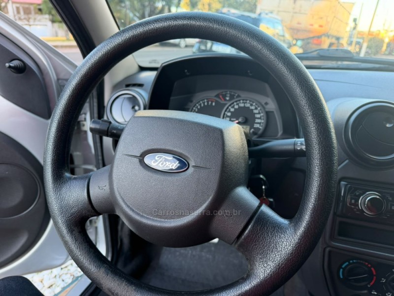 KA 1.0 MPI CLASS 8V FLEX 2P MANUAL - 2011 - LAGOA VERMELHA