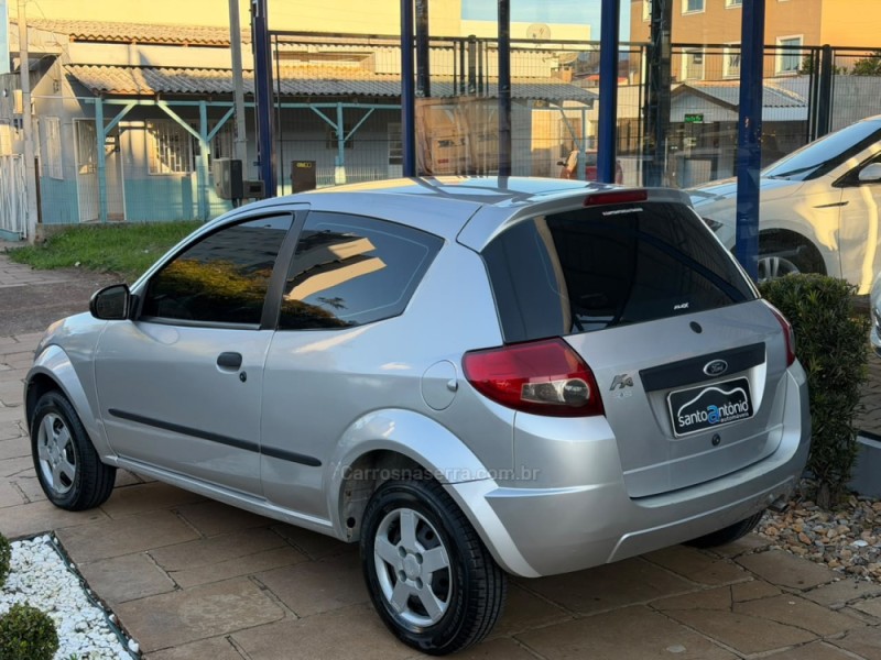 KA 1.0 MPI CLASS 8V FLEX 2P MANUAL - 2011 - LAGOA VERMELHA