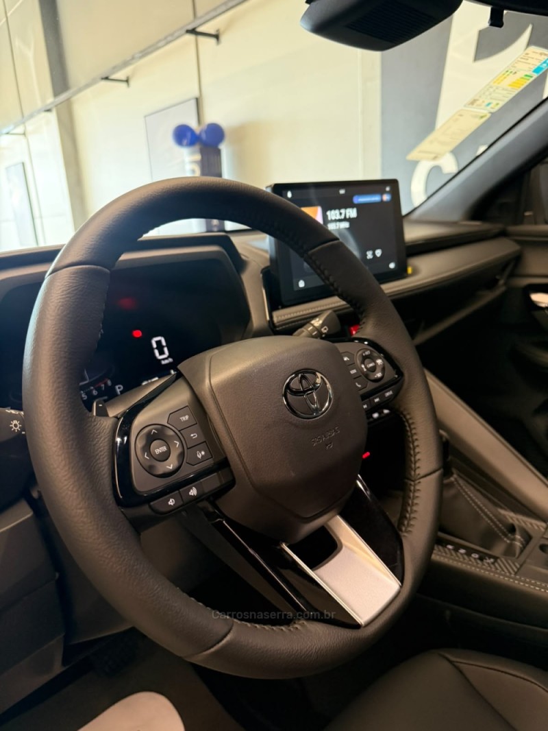 YARIS CROSS 1.5 XRE 16V FLEX 4P AUTOMÁTICO - 2026 - LAJEADO