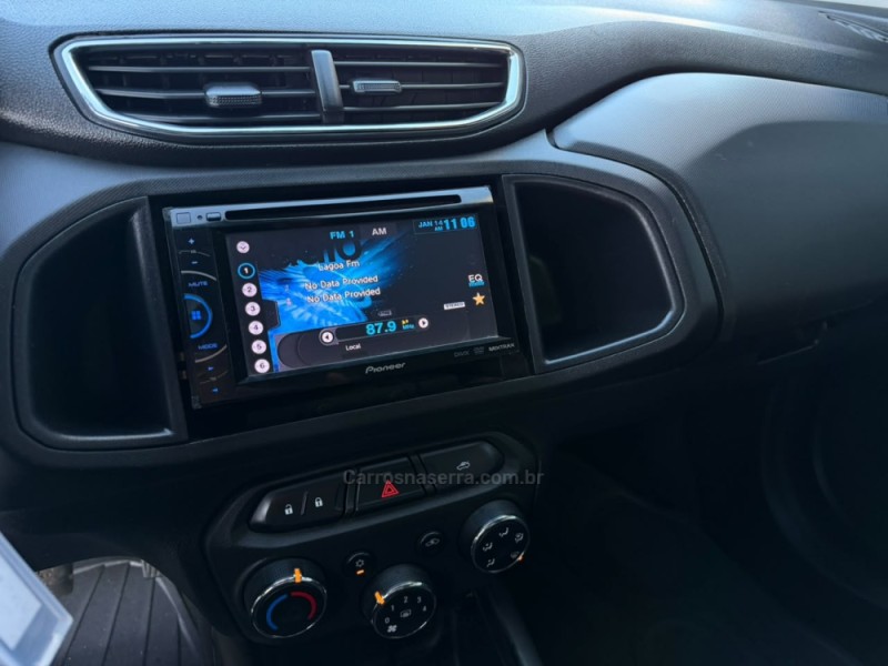 ONIX 1.4 MPFI LT 8V FLEX 4P MANUAL - 2014 - LAGOA VERMELHA