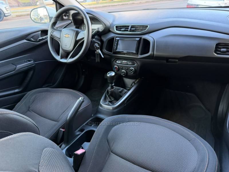 ONIX 1.4 MPFI LT 8V FLEX 4P MANUAL - 2014 - LAGOA VERMELHA