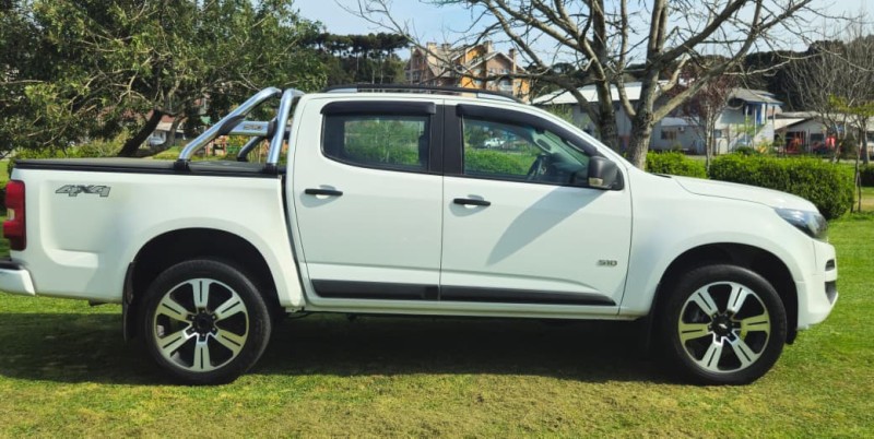 S10 2.8 LS 4X4 CD 16V TURBO DIESEL 4P MANUAL - 2019 - CANELA