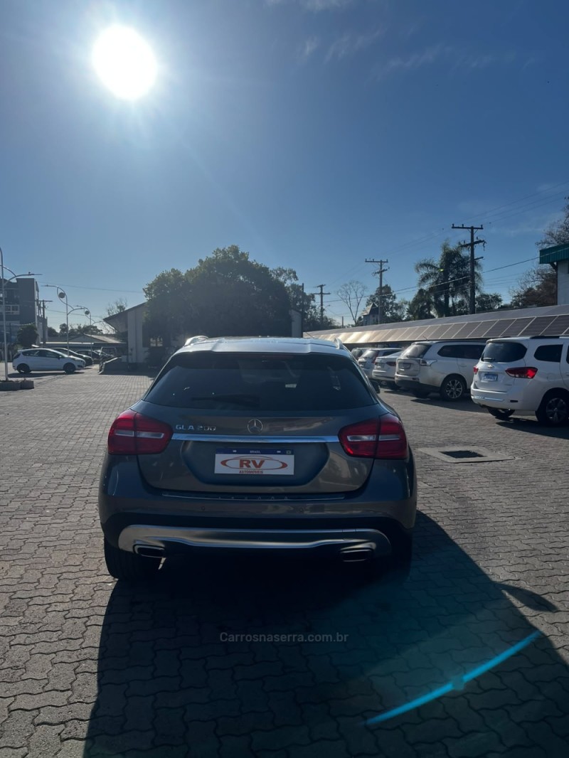 GLA 200 1.6 CGI ADVANCE 16V TURBO FLEX 4P AUTOMÁTICO - 2017 - CARLOS BARBOSA
