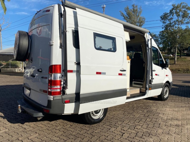 SPRINTER 2.1 FURGÃO 415 CDI TETO ALTO DIESEL 3P MANUAL - 2013 - LAJEADO