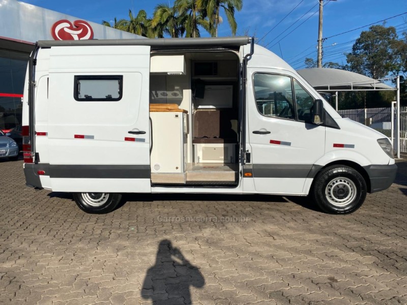 SPRINTER 2.1 FURGÃO 415 CDI TETO ALTO DIESEL 3P MANUAL - 2013 - LAJEADO
