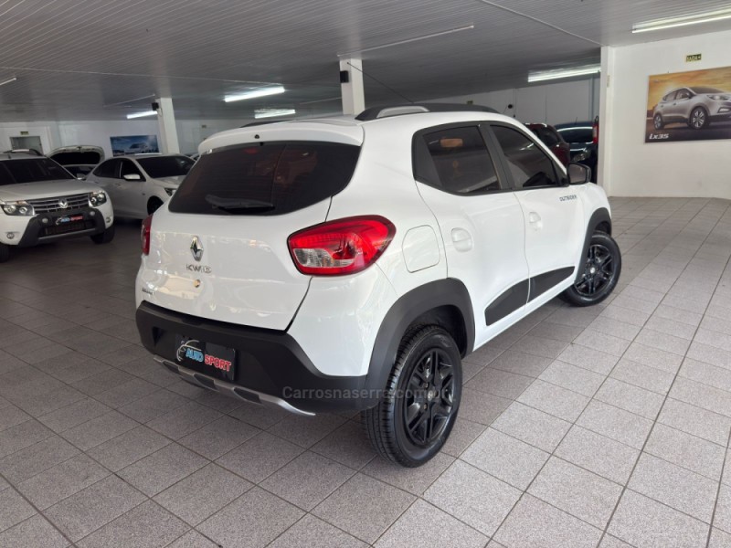KWID 1.0 12V OUTSIDER FLEX 4P MANUAL - 2018 - NOVO HAMBURGO