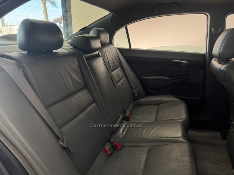 CIVIC 1.8 LXS 16V FLEX 4P MANUAL - 2008 - CARLOS BARBOSA