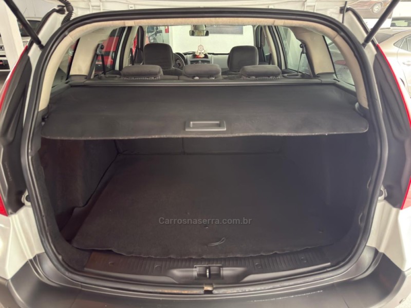 MÉGANE 1.6 DYNAMIQUE GRAND TOUR 16V FLEX 4P MANUAL - 2013 - NOVO HAMBURGO