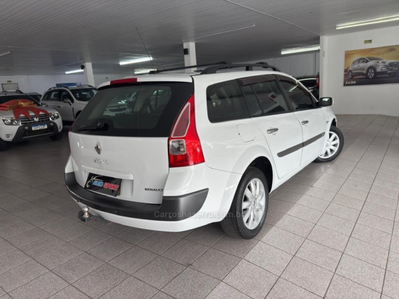 MÉGANE 1.6 DYNAMIQUE GRAND TOUR 16V FLEX 4P MANUAL - 2013 - NOVO HAMBURGO