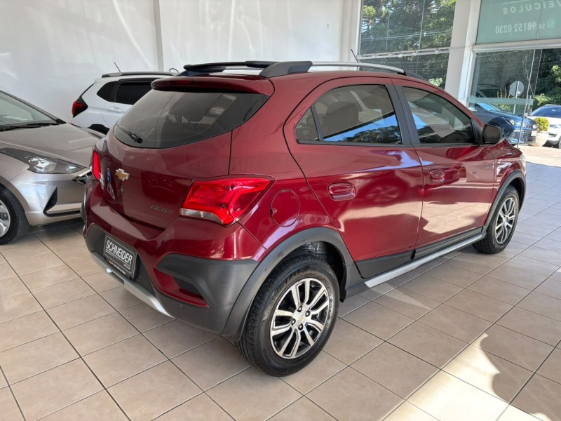 ONIX 1.4 MPFI ACTIV 8V FLEX 4P AUTOMÁTICO - 2017 - NOVA PETRóPOLIS