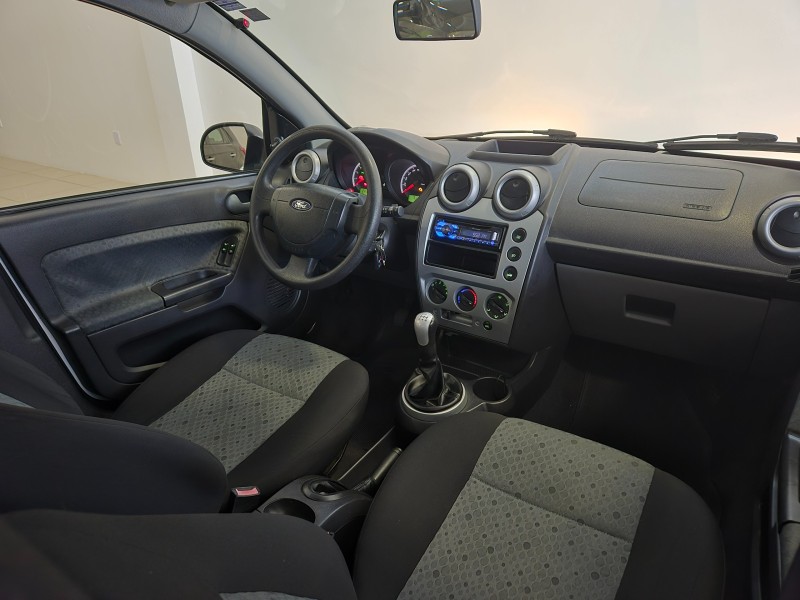 FIESTA 1.6 ROCAM SE 8V FLEX 4P MANUAL - 2014 - BENTO GONçALVES