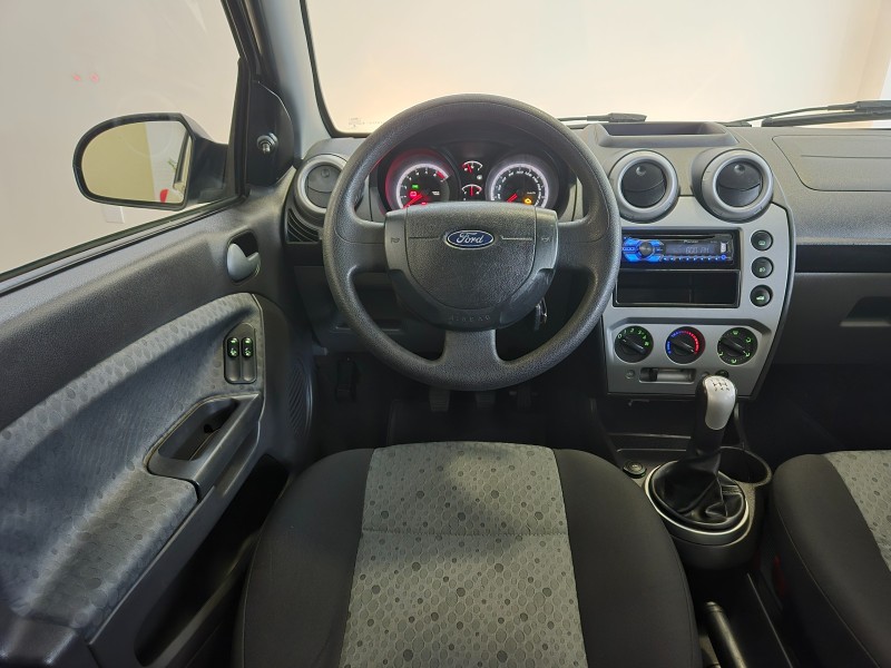 FIESTA 1.6 ROCAM SE 8V FLEX 4P MANUAL - 2014 - BENTO GONçALVES