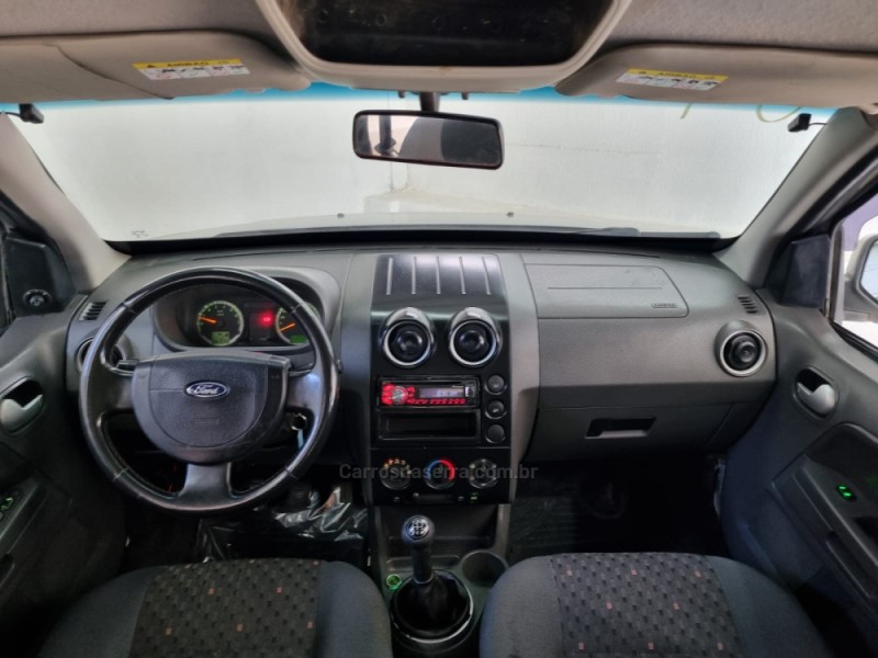 ECOSPORT 1.6 XLT 8V GASOLINA 4P MANUAL - 2004 - VACARIA