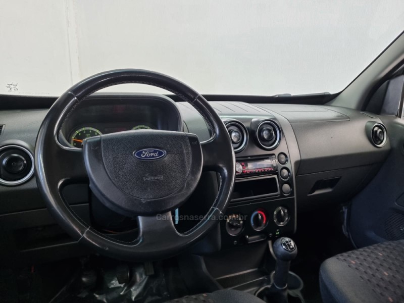ECOSPORT 1.6 XLT 8V GASOLINA 4P MANUAL - 2004 - VACARIA