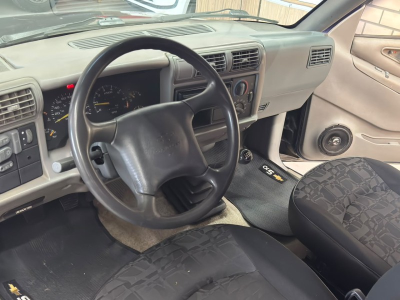 S10 2.2 EFI DLX 4X2 CS 8V GASOLINA 2P MANUAL - 1997 - CAXIAS DO SUL