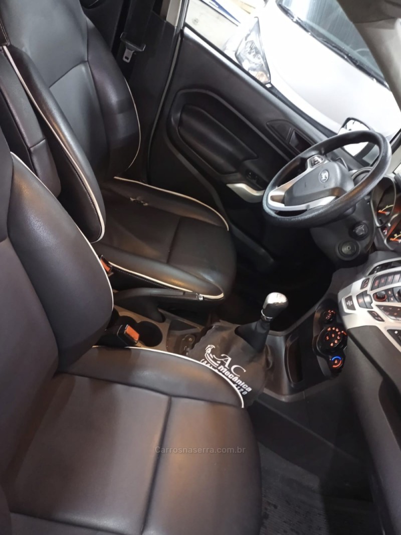 FIESTA 1.6 SE SEDAN 16V FLEX 4P MANUAL - 2012 - BENTO GONçALVES