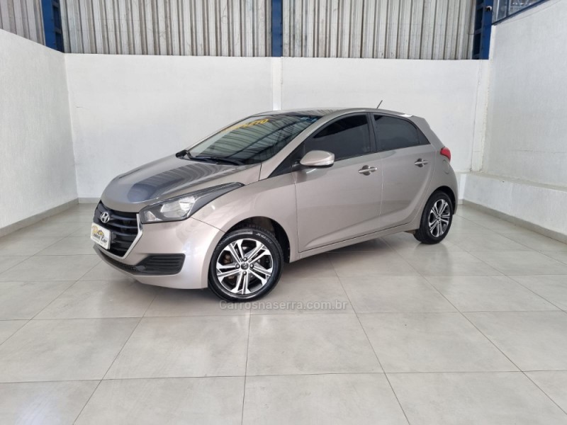 HB20 1.0 COMFORT PLUS 12V FLEX 4P MANUAL - 2017 - VACARIA