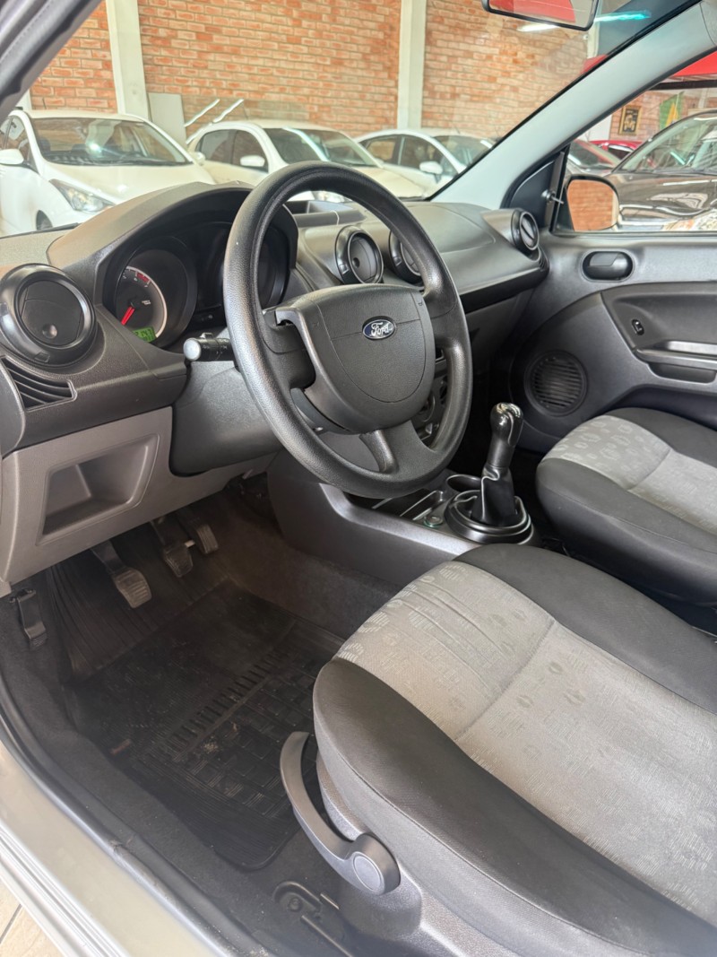 FIESTA 1.0 MPI HATCH 8V FLEX 4P MANUAL - 2014 - FARROUPILHA