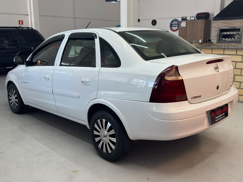 CORSA 1.4 MPFI PREMIUM SEDAN 8V FLEX 4P MANUAL - 2009 - CAXIAS DO SUL