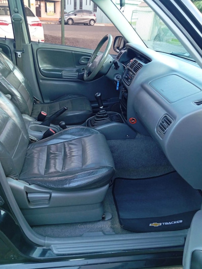 TRACKER 2.0 4X4 16V GASOLINA 4P MANUAL - 2007 - PICADA CAFé