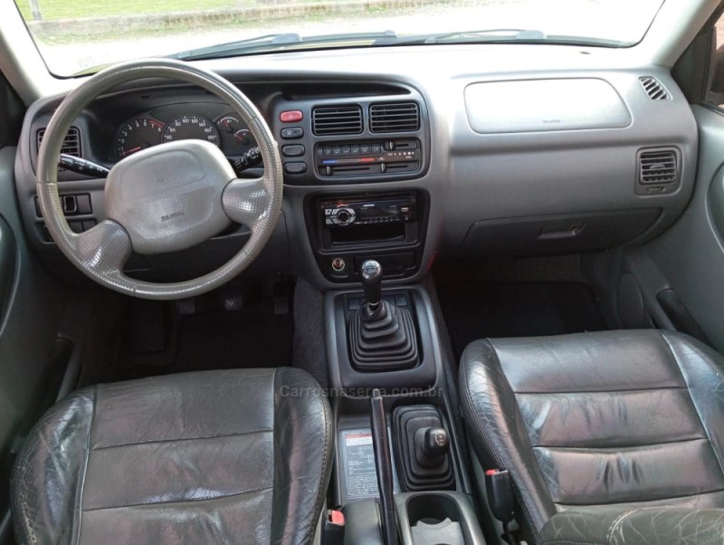 TRACKER 2.0 4X4 16V GASOLINA 4P MANUAL - 2007 - PICADA CAFé