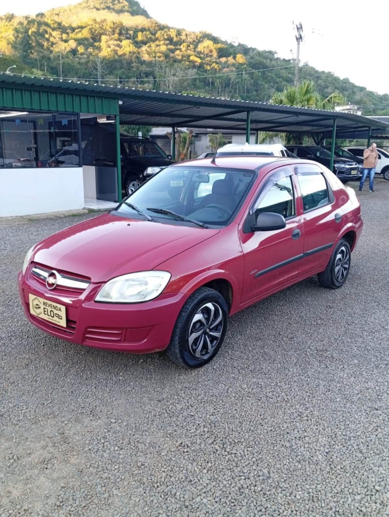 PRISMA 1.4 MPFI JOY 8V FLEX 4P MANUAL