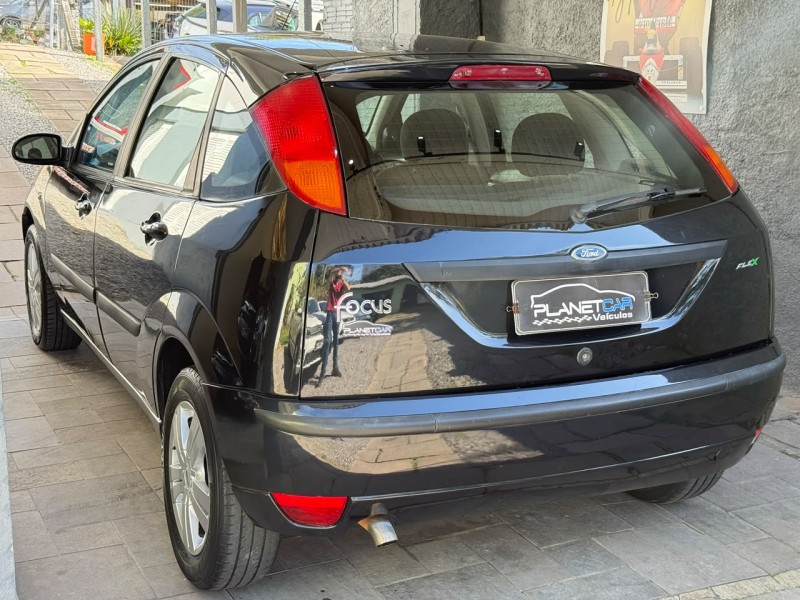 FOCUS 1.6 GL 8V FLEX 4P MANUAL - 2008 - FARROUPILHA