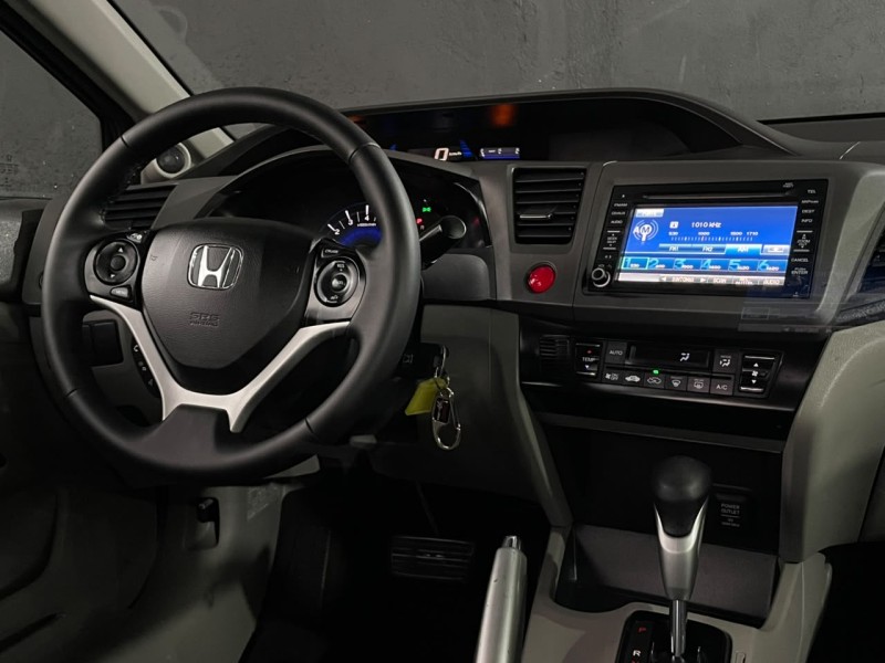 CIVIC 2.0 EXR 16V FLEX 4P AUTOMÁTICO - 2014 - CAXIAS DO SUL