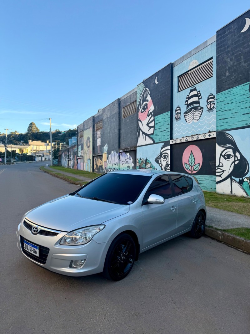 I30 2.0 MPFI GLS 16V GASOLINA 4P MANUAL - 2011 - CAXIAS DO SUL