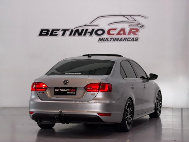 JETTA 2.0 COMFORTLINE FLEX 4P TIPTRONIC - 2011 - ESTâNCIA VELHA