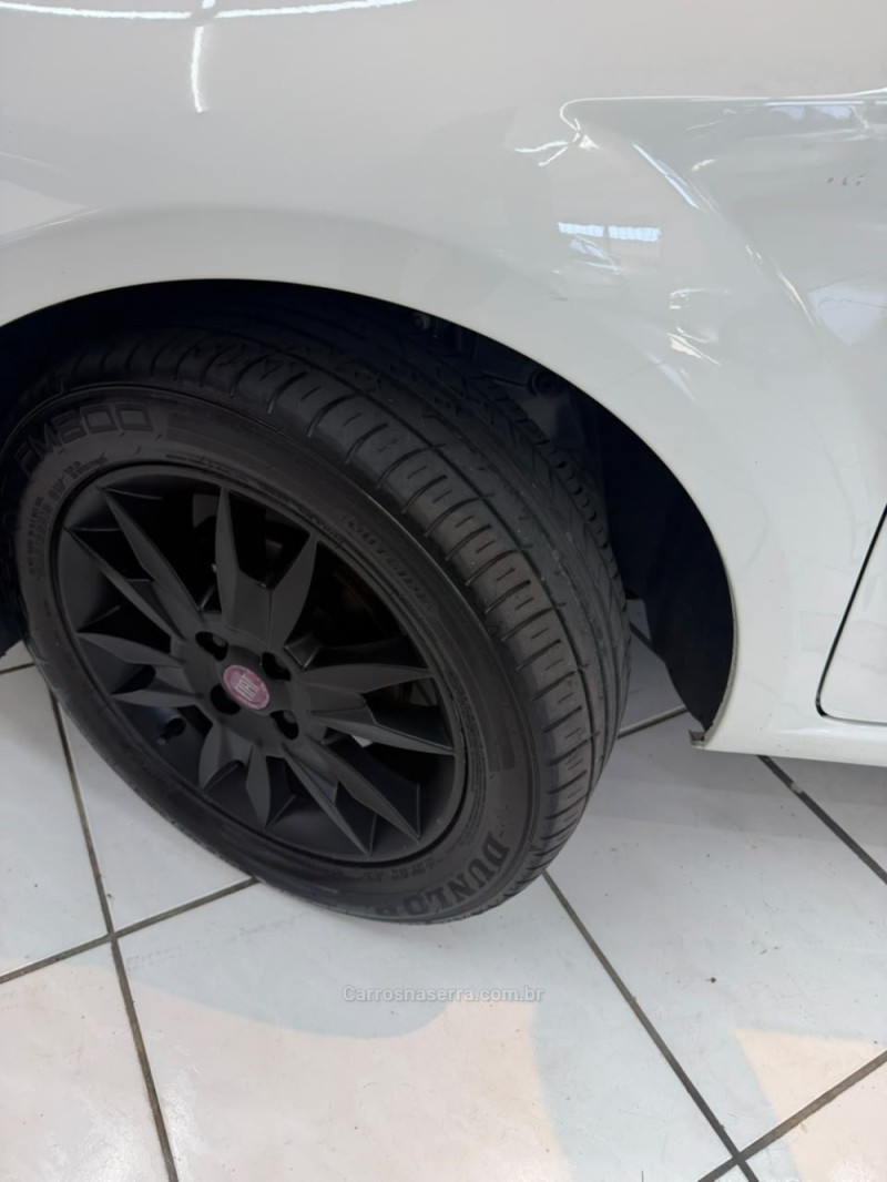 PUNTO 1.6 ESSENCE 16V FLEX 4P AUTOMATIZADO - 2012 - CAXIAS DO SUL