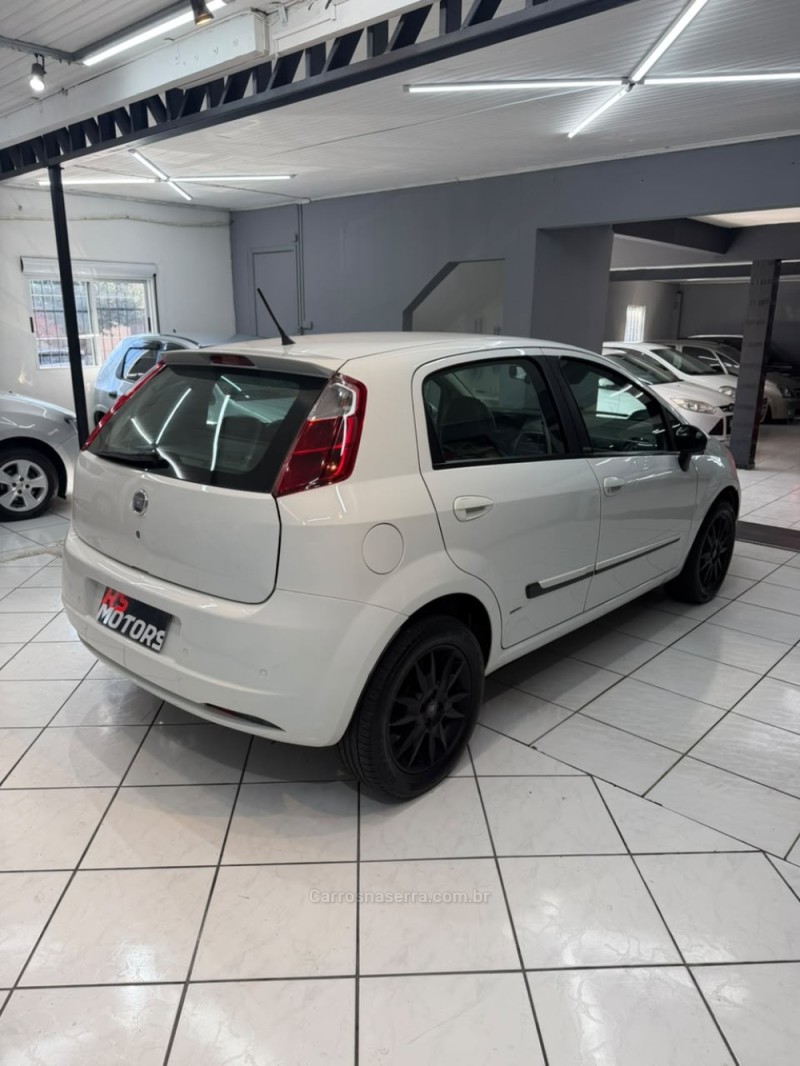 PUNTO 1.6 ESSENCE 16V FLEX 4P AUTOMATIZADO - 2012 - CAXIAS DO SUL