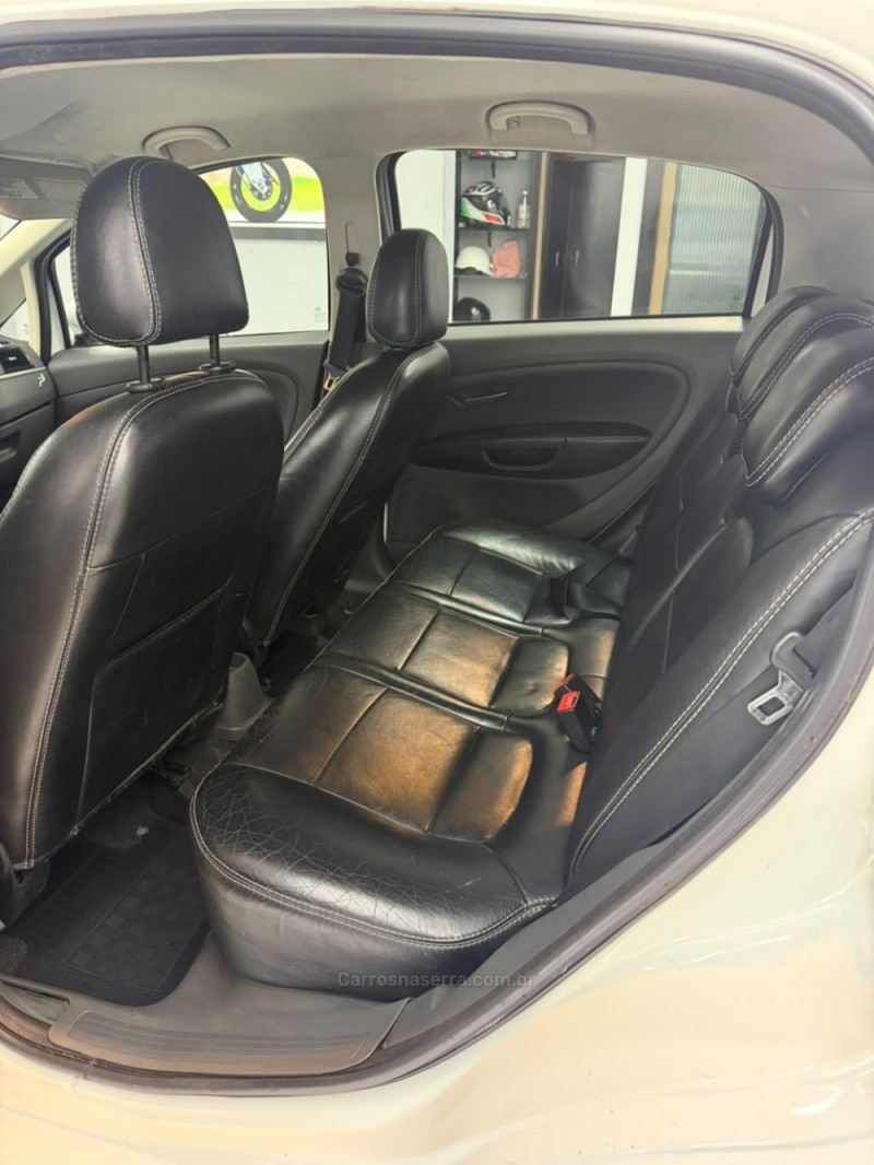 PUNTO 1.6 ESSENCE 16V FLEX 4P AUTOMATIZADO - 2012 - CAXIAS DO SUL