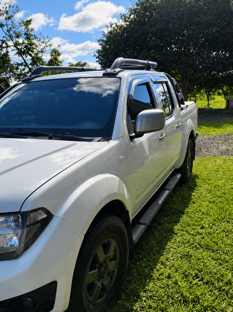 FRONTIER 2.5 SV ATTACK 4X4 CD TURBO ELETRONIC DIESEL 4P AUTOMÁTICO