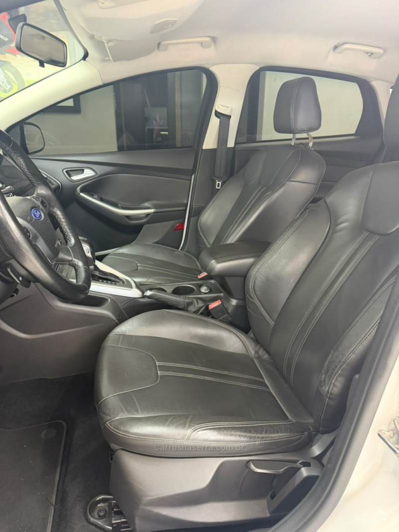 FOCUS 2.0 SE HATCH 16V FLEX 4P AUTO - 2015 - CAXIAS DO SUL