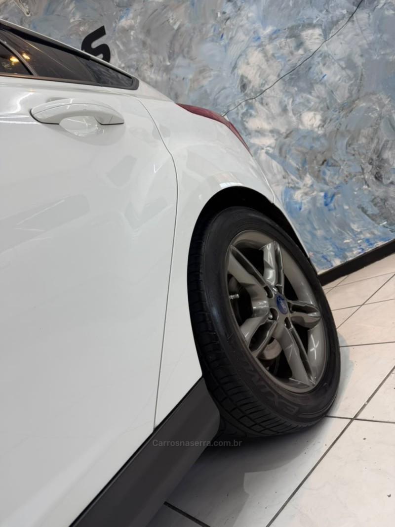 FOCUS 2.0 SE HATCH 16V FLEX 4P AUTO - 2015 - CAXIAS DO SUL