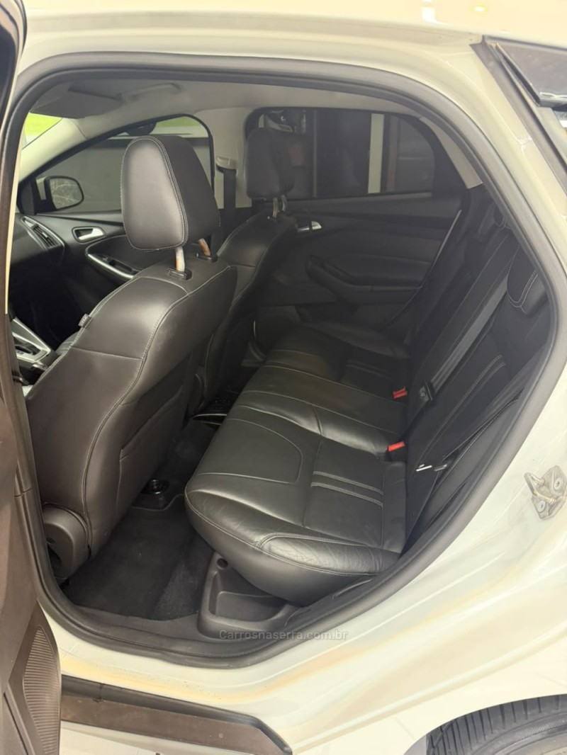 FOCUS 2.0 SE HATCH 16V FLEX 4P AUTO - 2015 - CAXIAS DO SUL