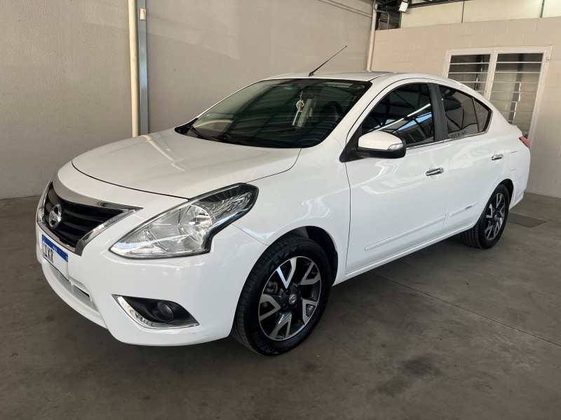 VERSA 1.6 16V FLEX UNIQUE 4P AUTOMÁTICO - 2017 - CAXIAS DO SUL