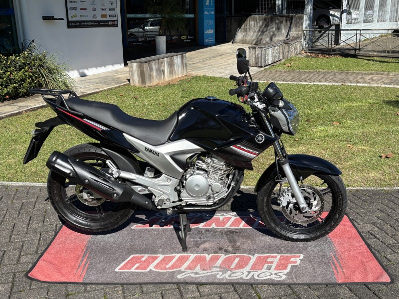 fazer ys 250 2015 feliz