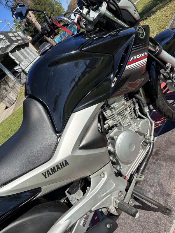 FAZER YS 250 - 2015 - FELIZ