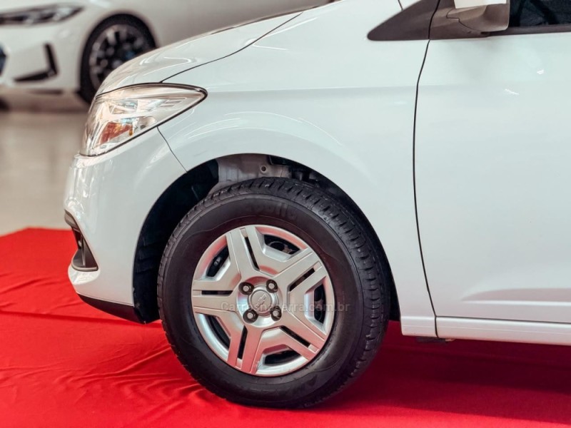 ONIX 1.0 LT 12V FLEX 4P MANUAL - 2014 - NOVA PRATA