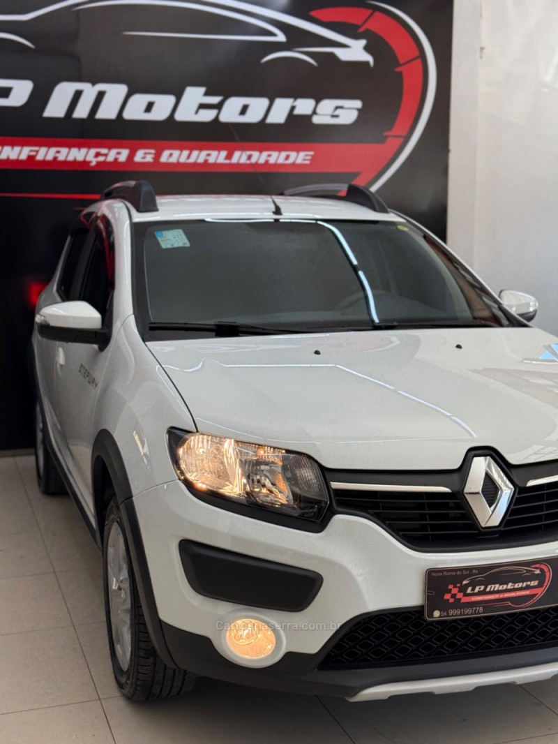 SANDERO 1.6 STEPWAY 8V FLEX 4P AUTOMATIZADO - 2018 - FARROUPILHA