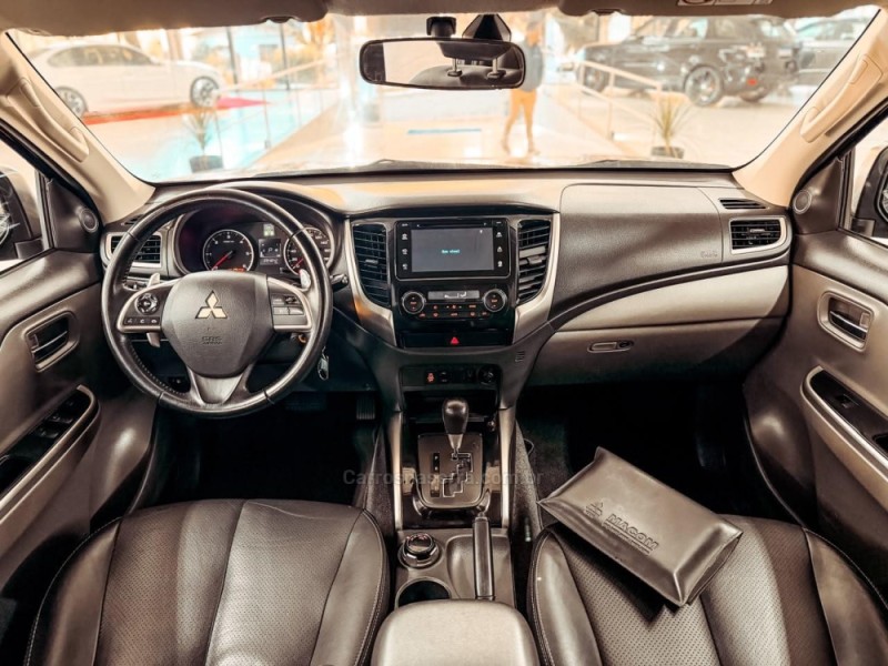 L200 TRITON 2.4 16V TURBO DIESEL SPORT HPE CD 4P 4X4 AUTOMÁTICO - 2018 - NOVA PRATA