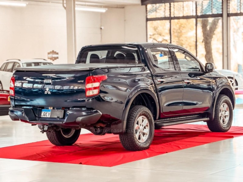 L200 TRITON 2.4 16V TURBO DIESEL SPORT HPE CD 4P 4X4 AUTOMÁTICO - 2018 - NOVA PRATA