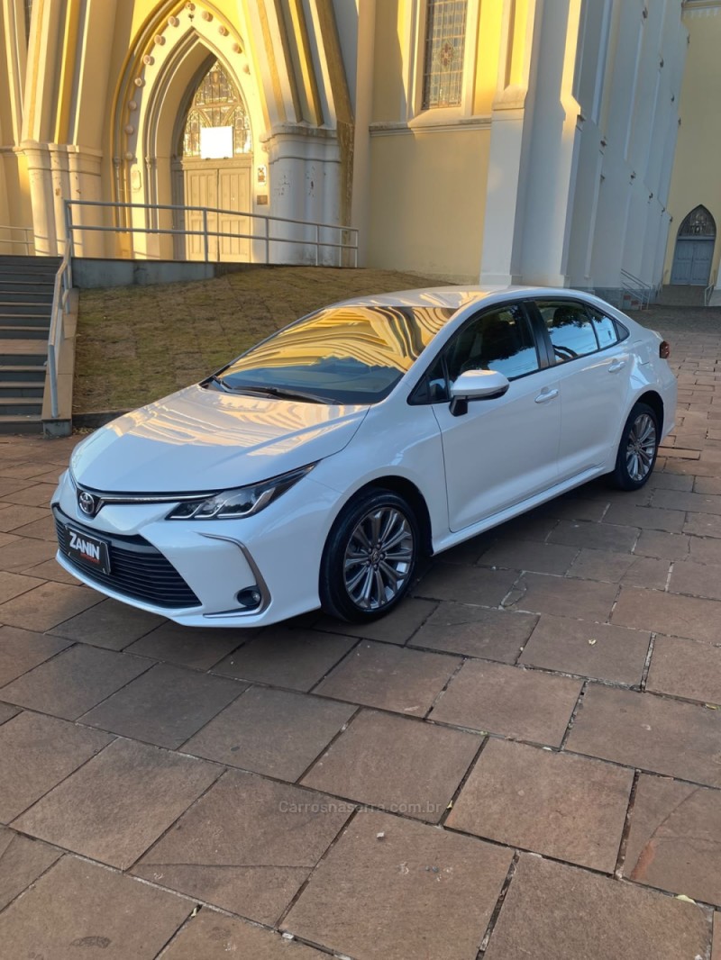 COROLLA 2.0 XEI 16V FLEX 4P AUTOMÁTICO - 2022 - SANANDUVA